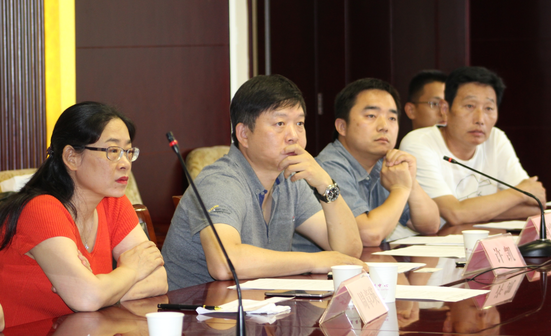会长等人_看图王.jpg